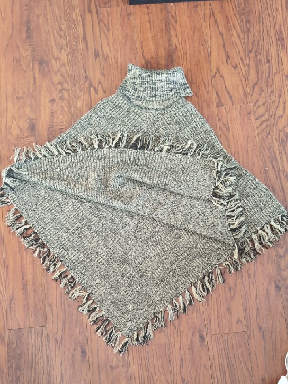 Tint & Shadow Grey Turtleneck Fringe Poncho - Picture 5 of 5